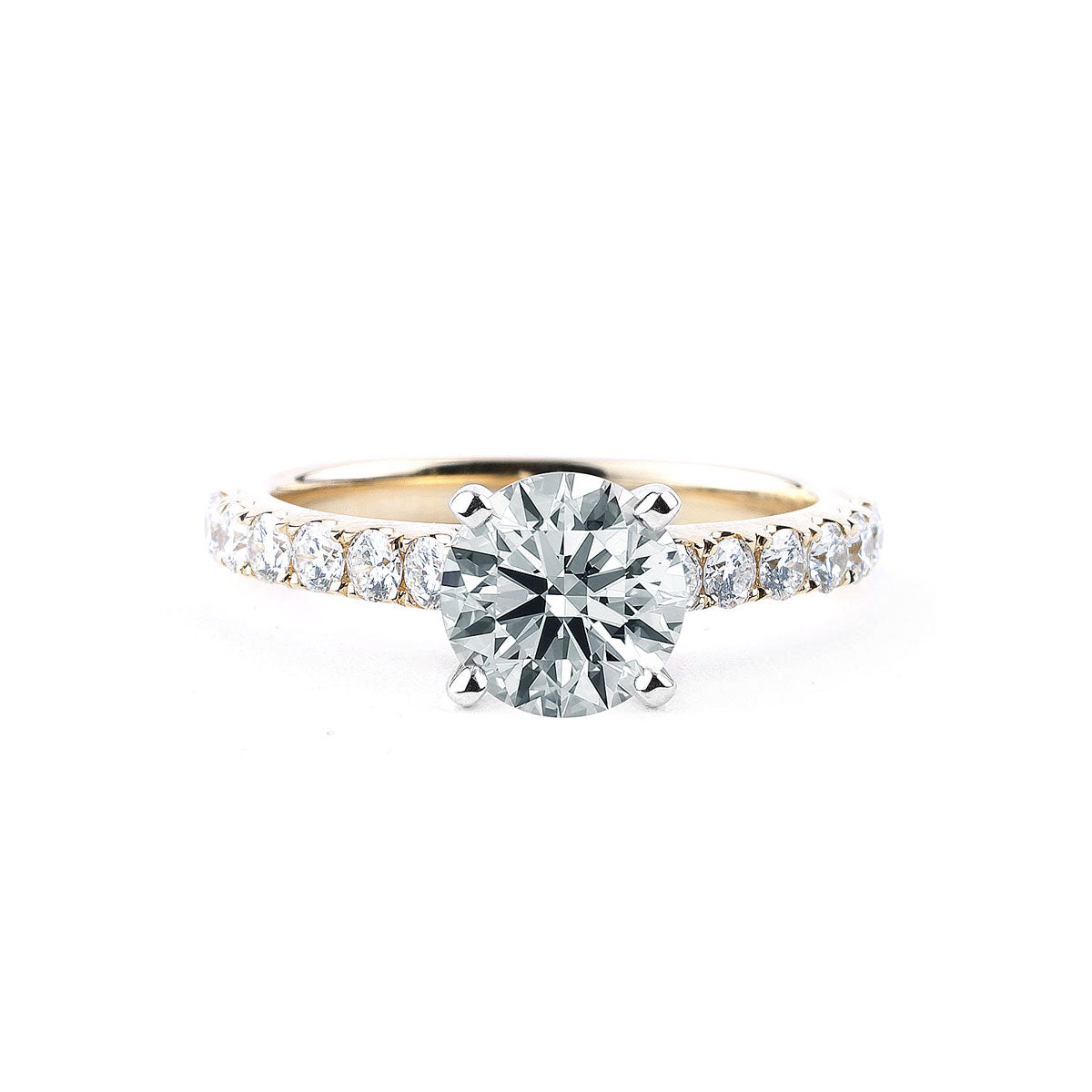 💎 Royal Elegance Diamond Ring – The Sparkle of Forever 💎